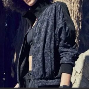 ATHLETA Size Medium Snakeskin Print Brooklyn Track Bomber Jacket NWOT